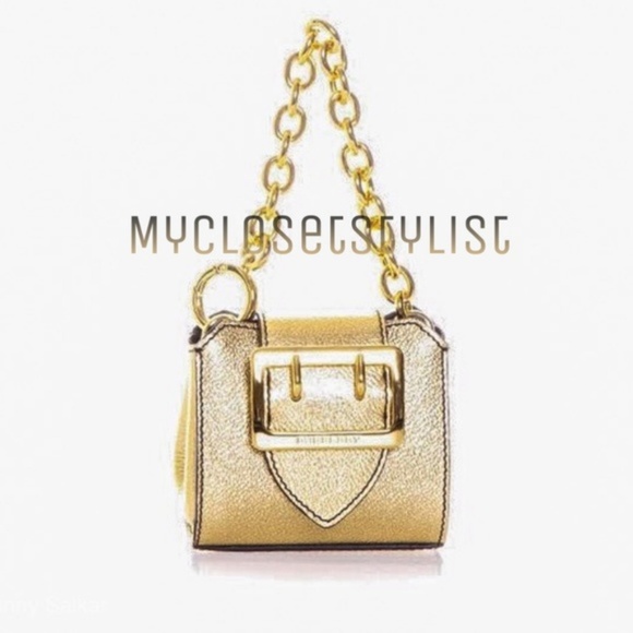 Burberry Handbags - BURBERRY Buckle Purse NWT Gold Leather Chain Bag ❤